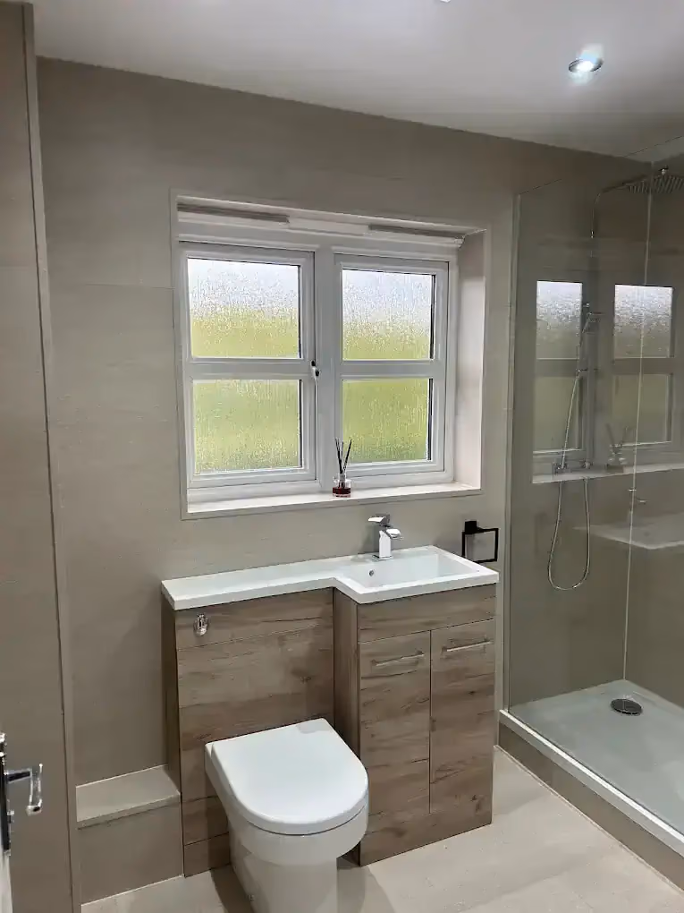 A bathroom designed and fitted by Bell and Son